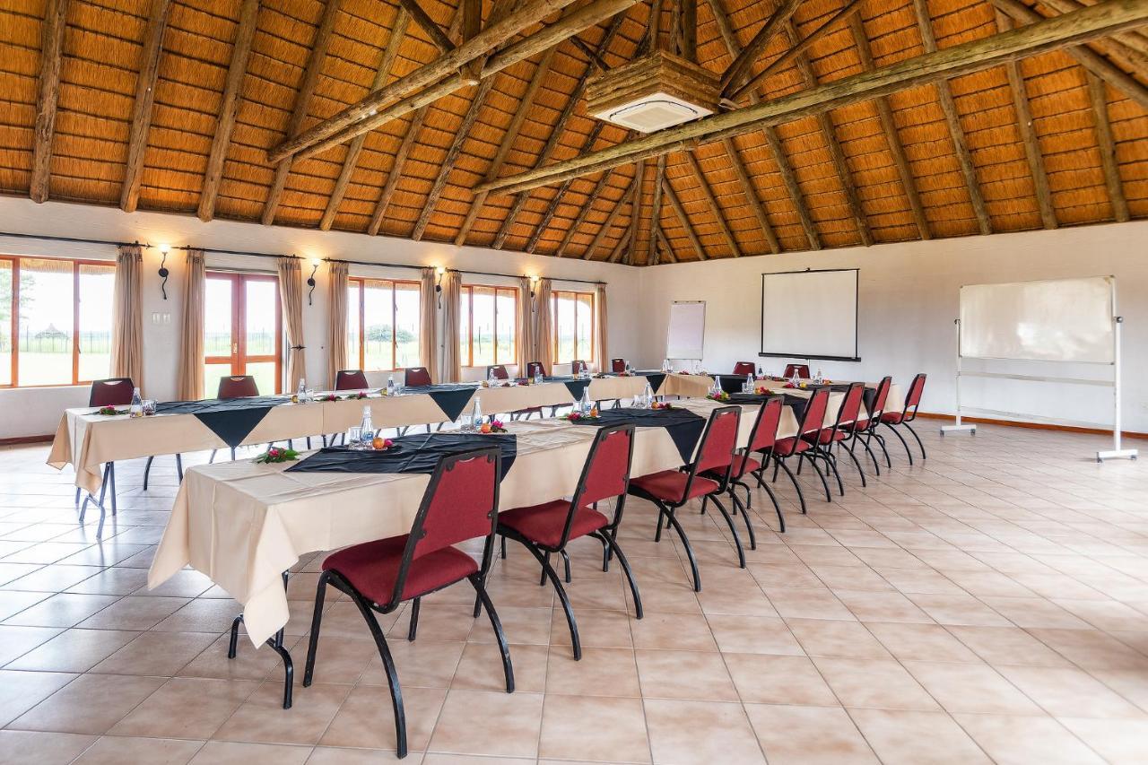 Frans Indongo Lodge Otjiwarongo Eksteriør billede
