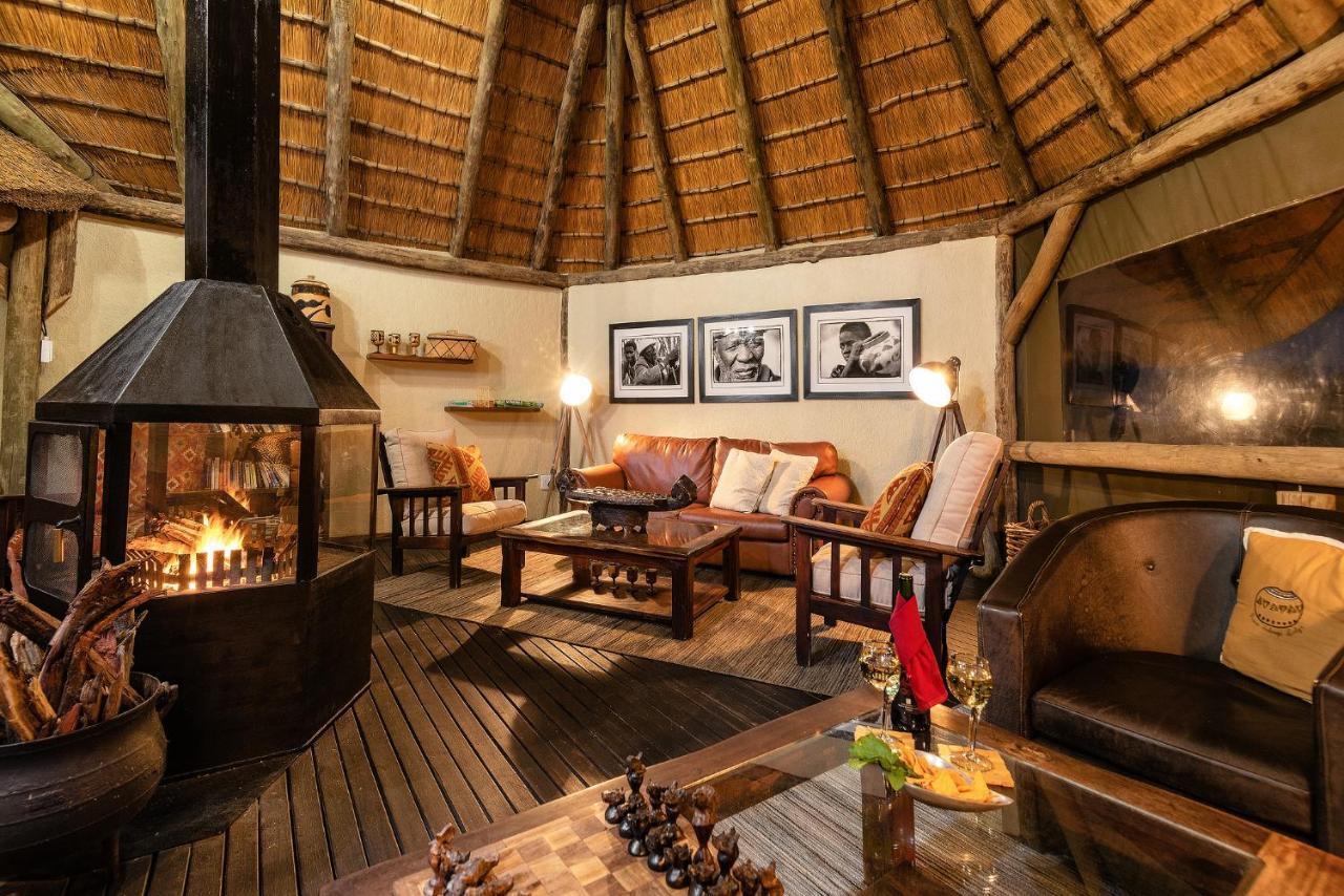 Frans Indongo Lodge Otjiwarongo Eksteriør billede