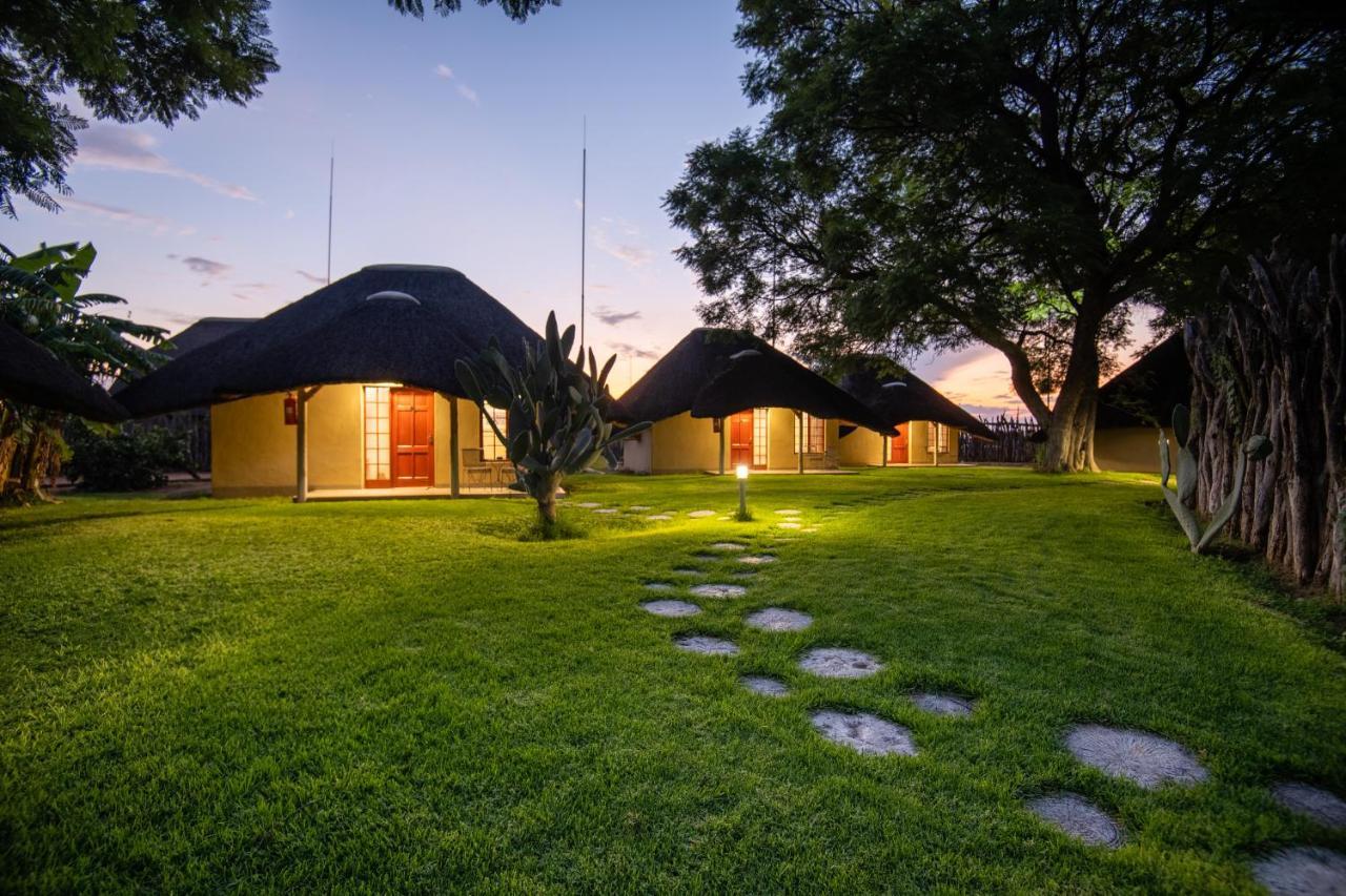 Frans Indongo Lodge Otjiwarongo Eksteriør billede